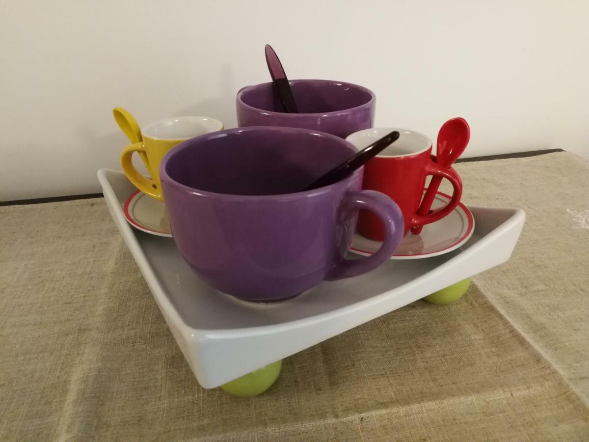 לינה וארוחת בוקר בארי A Casa Di Sara Ermy מראה חיצוני תמונה