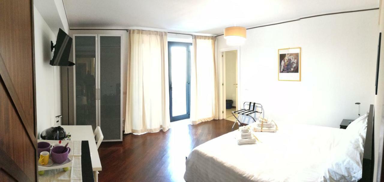 לינה וארוחת בוקר בארי A Casa Di Sara Ermy מראה חיצוני תמונה